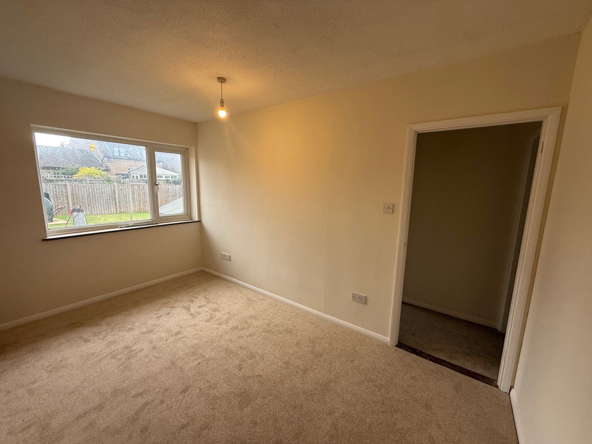 House Broadfields Close in Mid Suffolk