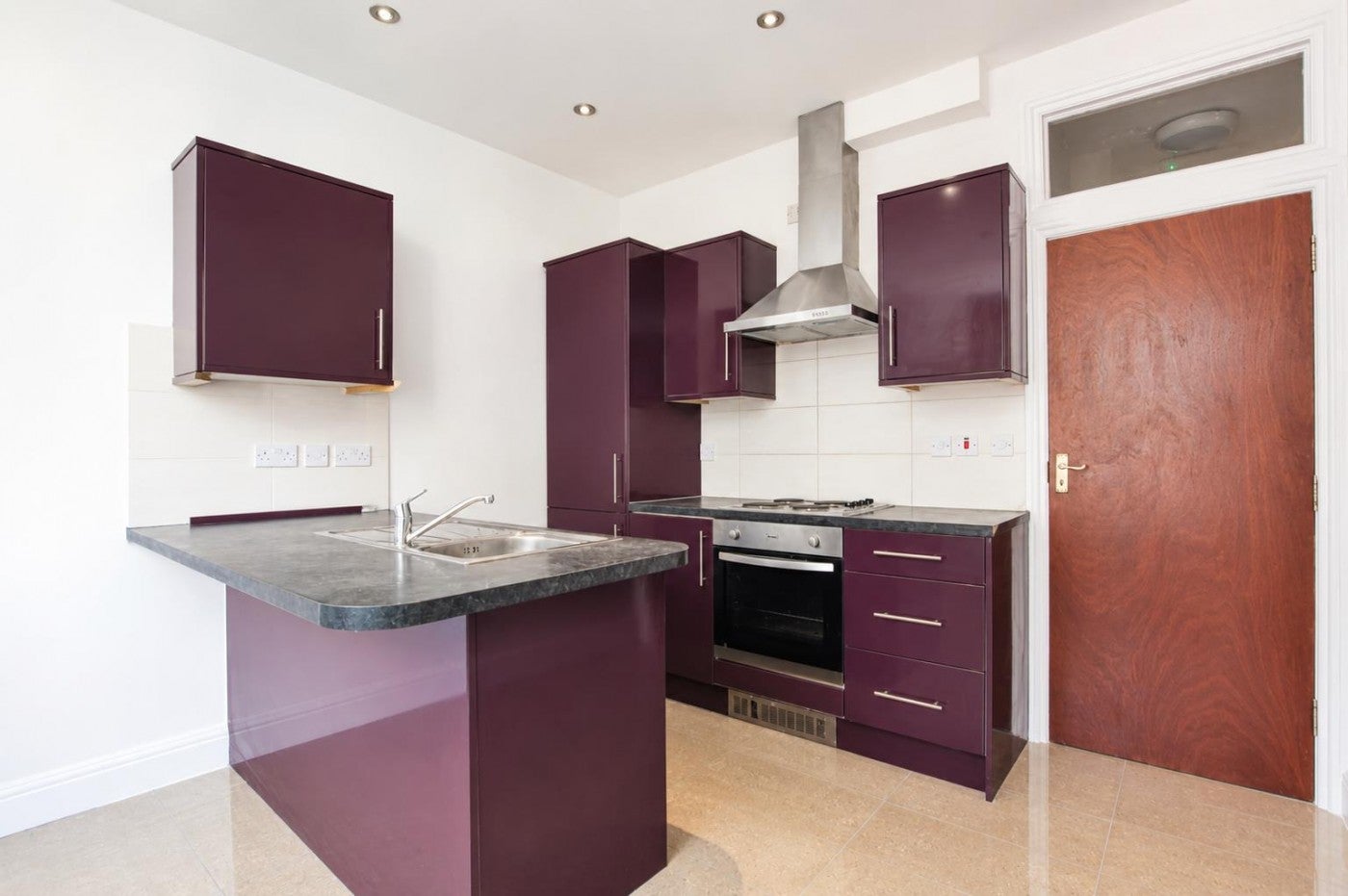 Flat The Green in Greater London