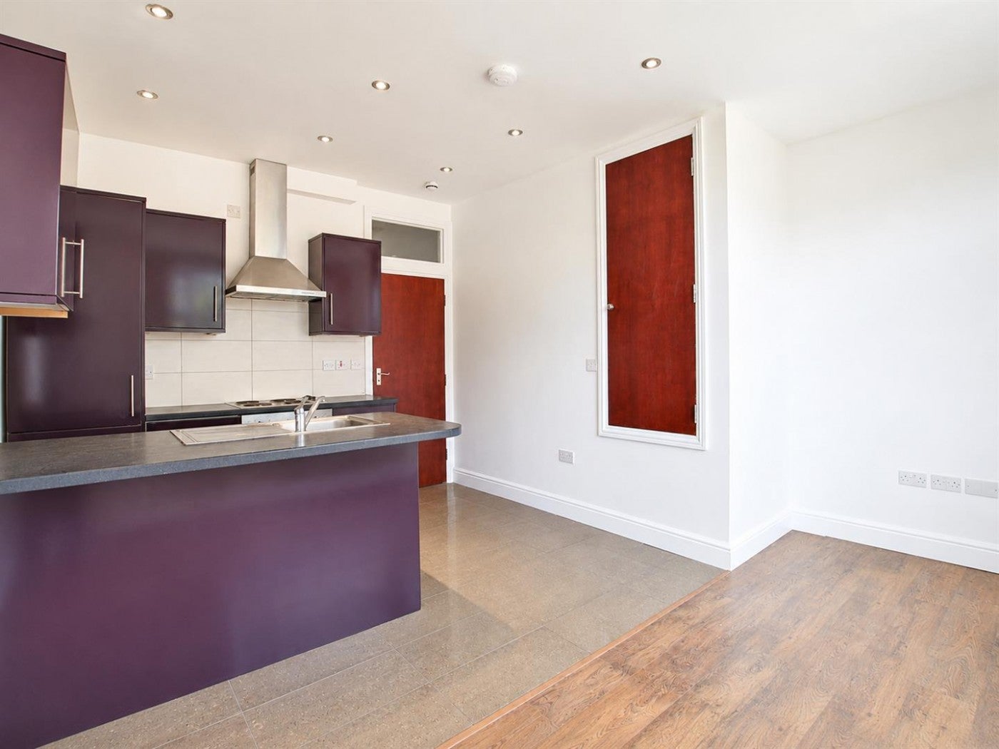 Flat The Green in Greater London