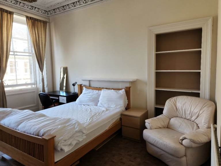 Flat South Clerk Street in City of Edinburgh