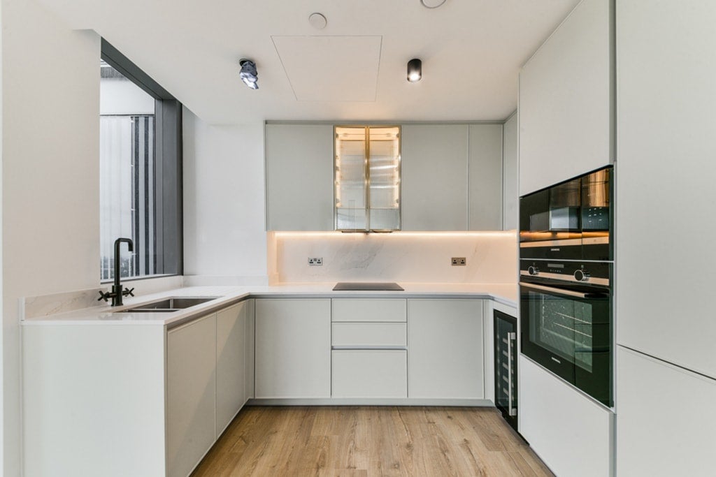 Flat Dingley Road in Greater London