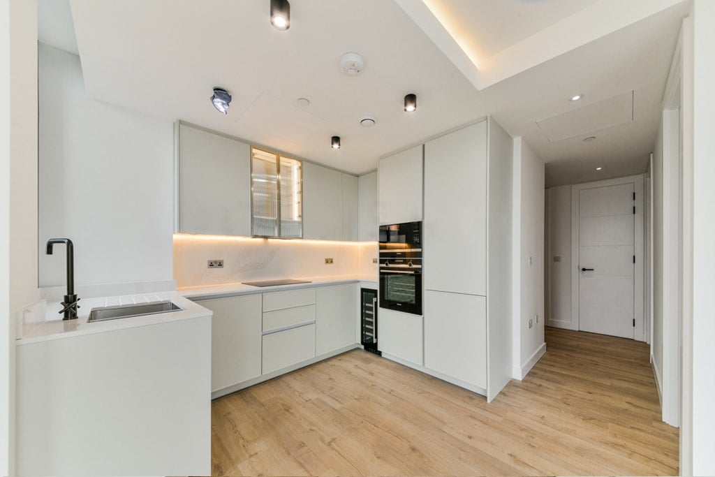 Flat Dingley Road in Greater London