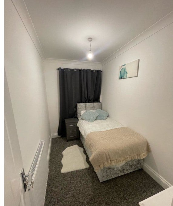 Room Hanover Gardens in Greater London