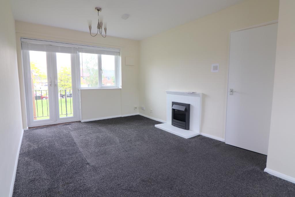 Flat Delphine Close in Luton