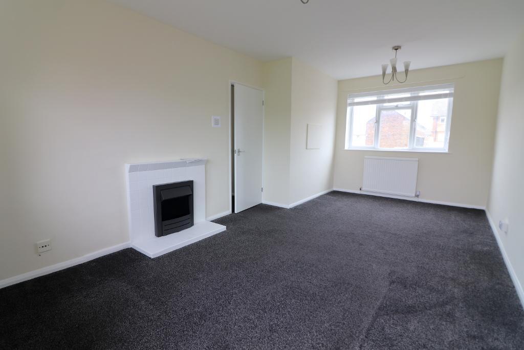 Flat Delphine Close in Luton