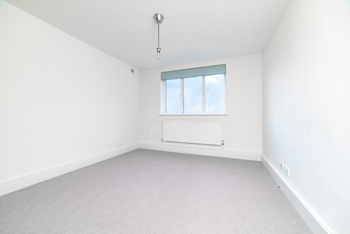 Flat Parkhill Road in Greater London