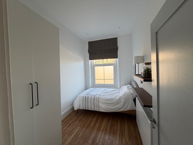 Room Brecknock Road in Greater London