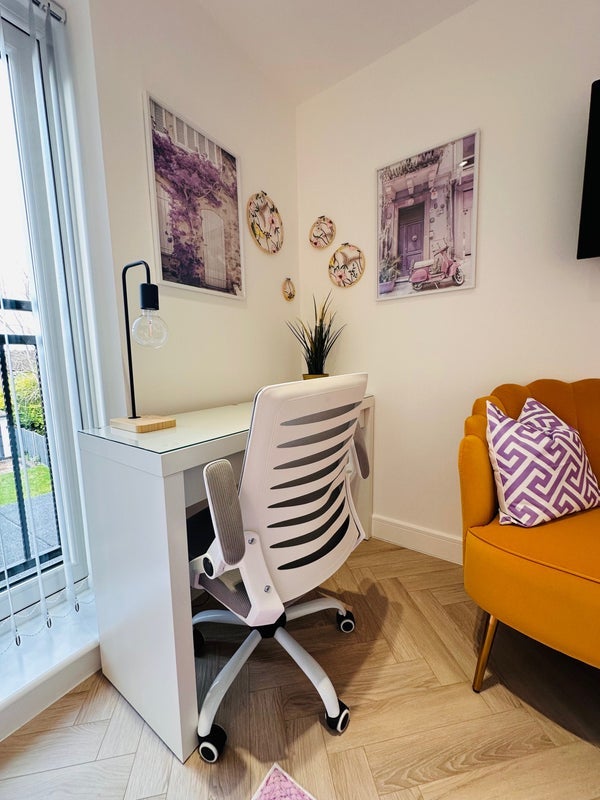 Room Witley Avenue in Dudley