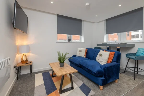 Flat Wilds Yard in Wakefield
