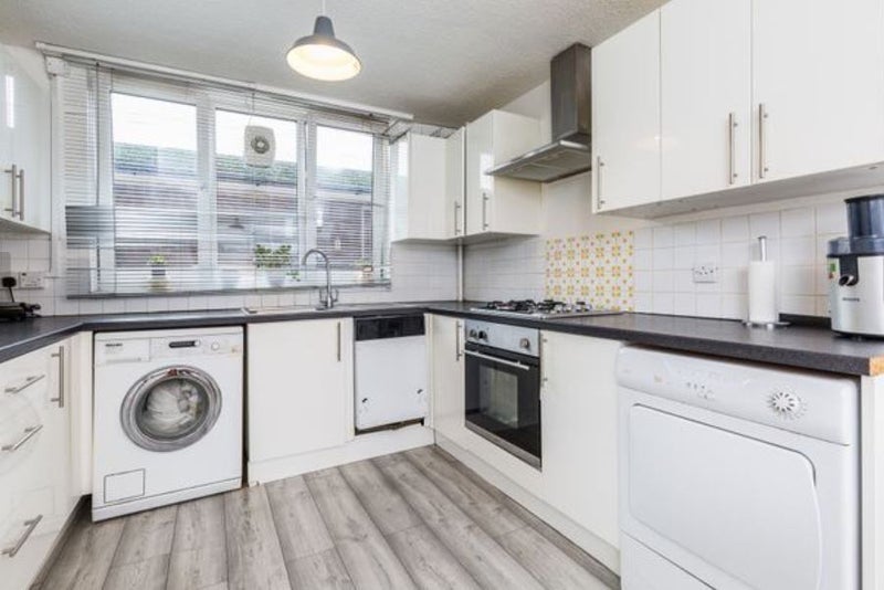 Room Sedgmoor Place in Greater London