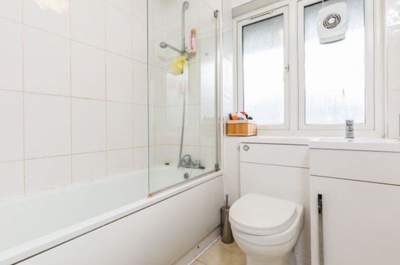 Room Sedgmoor Place in Greater London