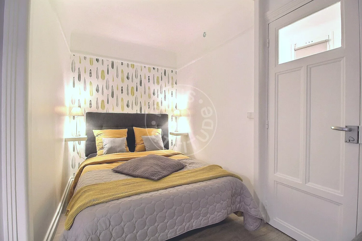 Appartement Rue la Condamine à Paris