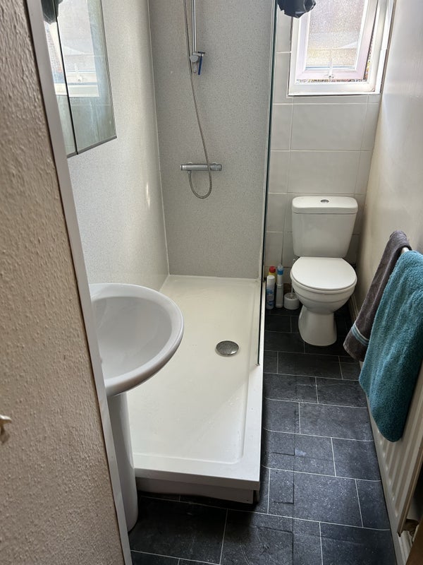 Room Neill Road in Sheffield