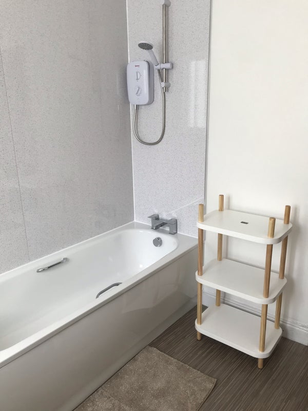 Room Neill Road in Sheffield