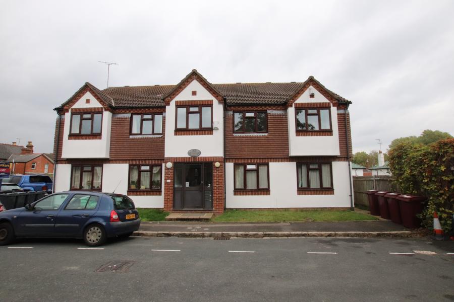 Flat Mount Pleasant Grove in Reading