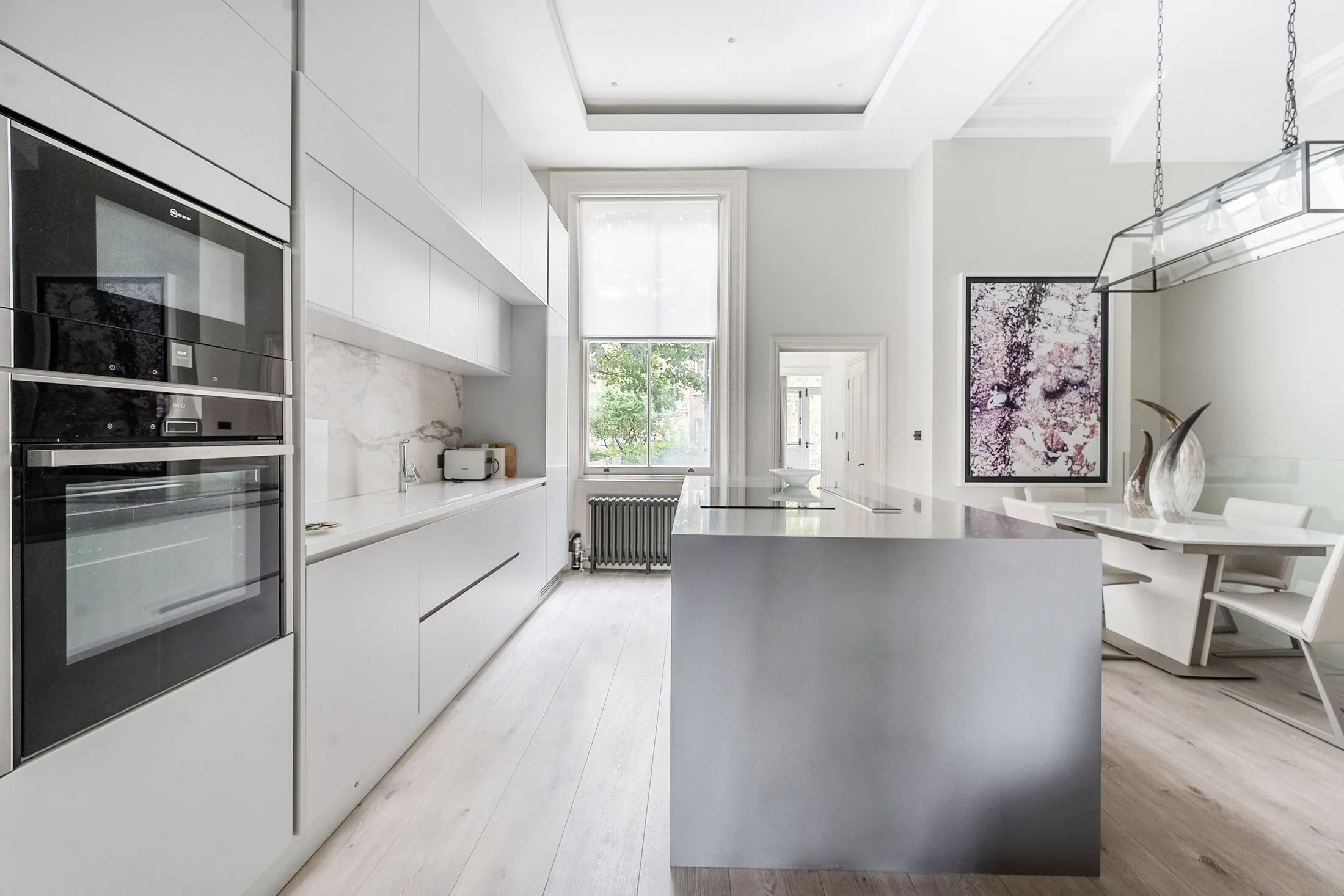 Flat Warwick Road in Greater London