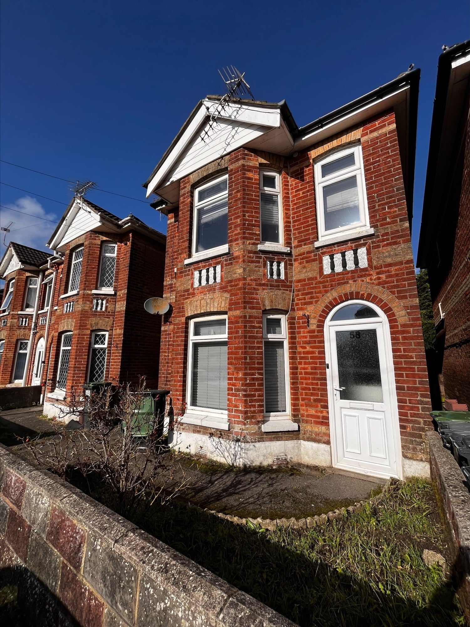 Flat Cardigan Road in Bournemouth