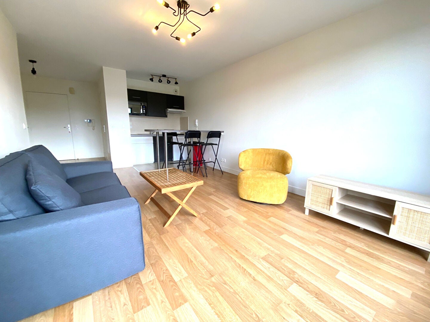 Appartement Allée Simone de Beauvoir à Évreux
