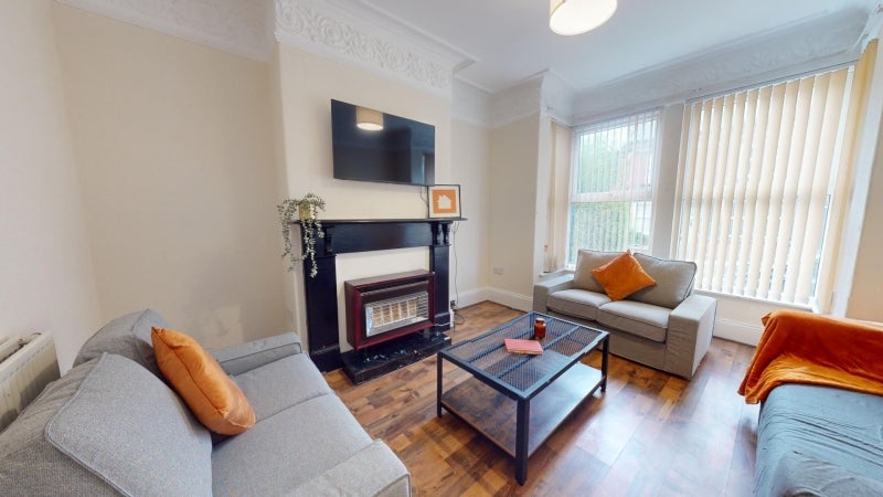 House Burchett Grove in Leeds