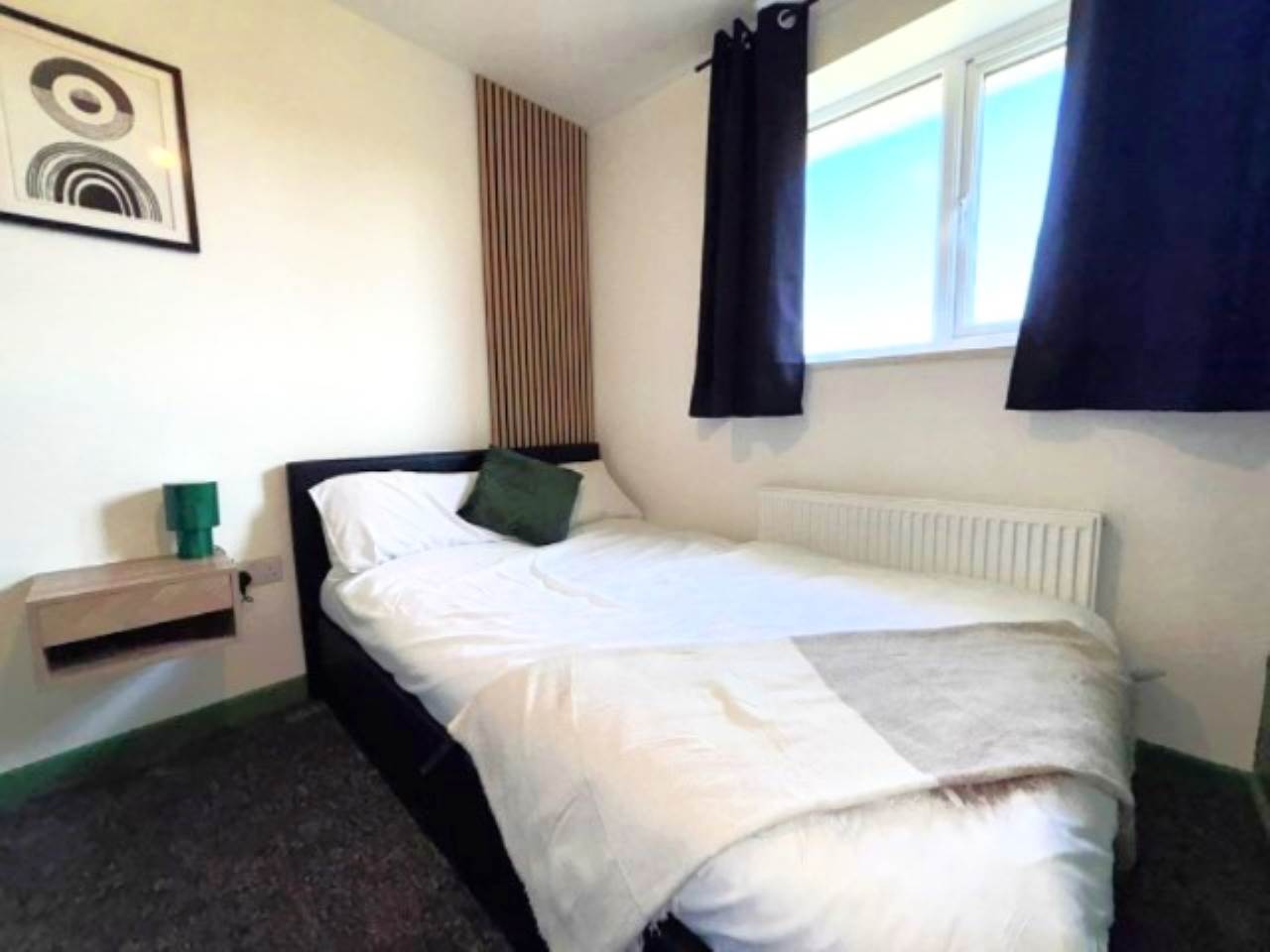 House Croftside Close in Leeds