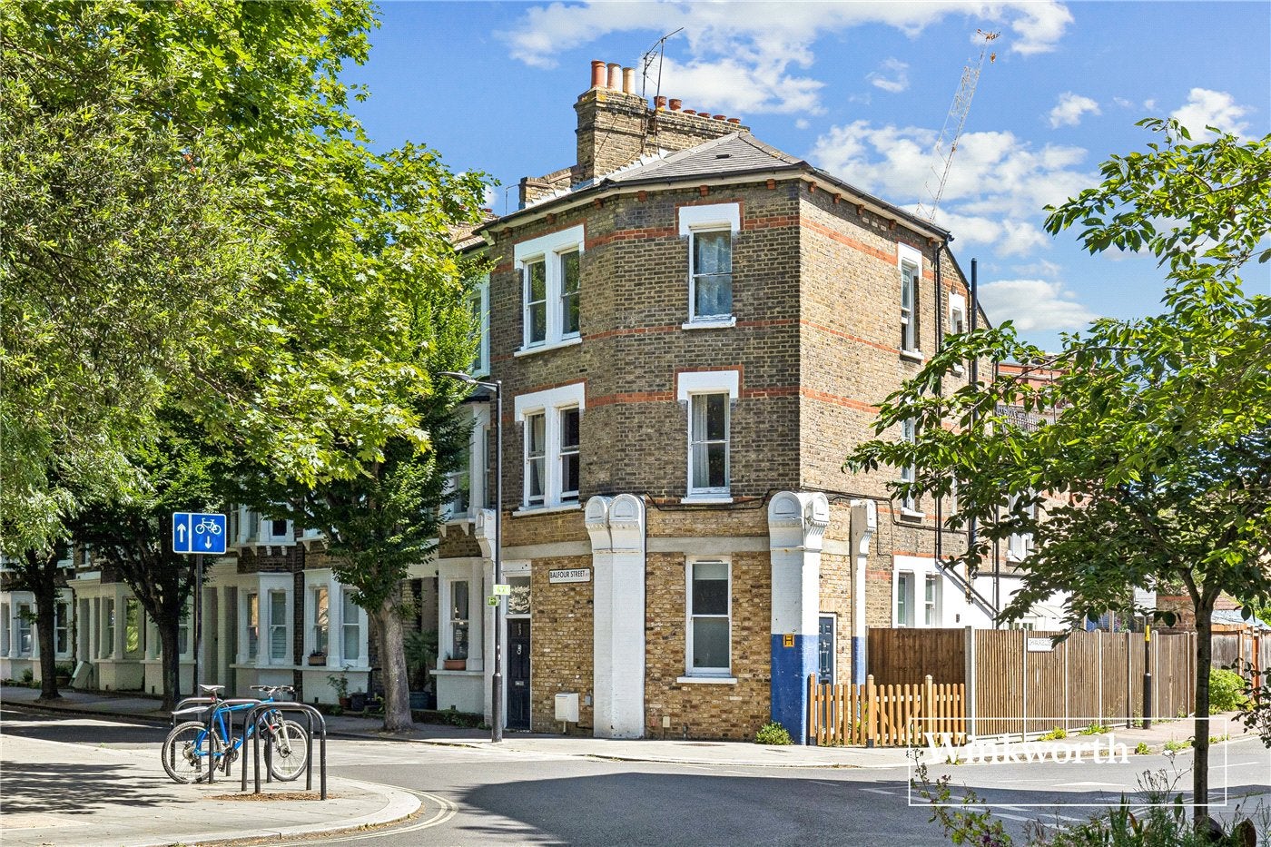 Flat Balfour Road in Greater London