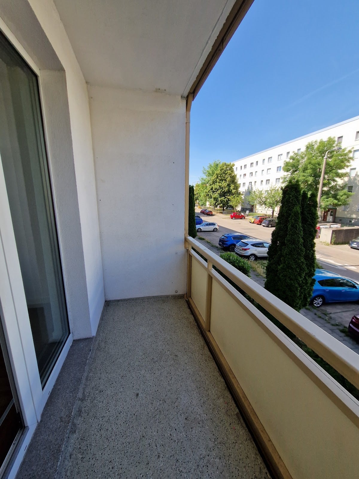 Zimmer Bernhard-Kellermann-Straße in Magdeburg