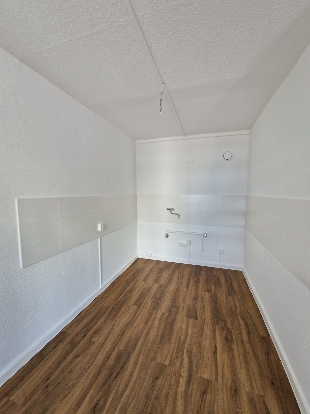 Zimmer Bernhard-Kellermann-Straße in Magdeburg