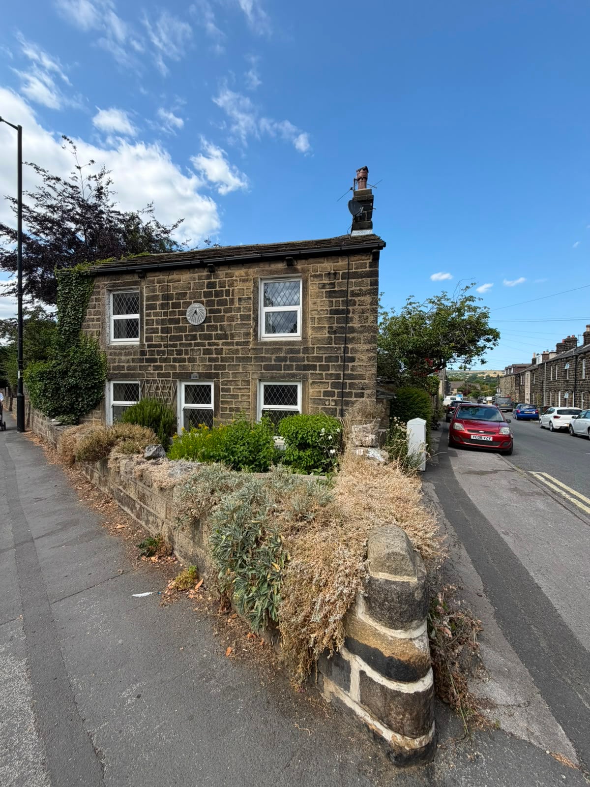 House Main Street in Bradford