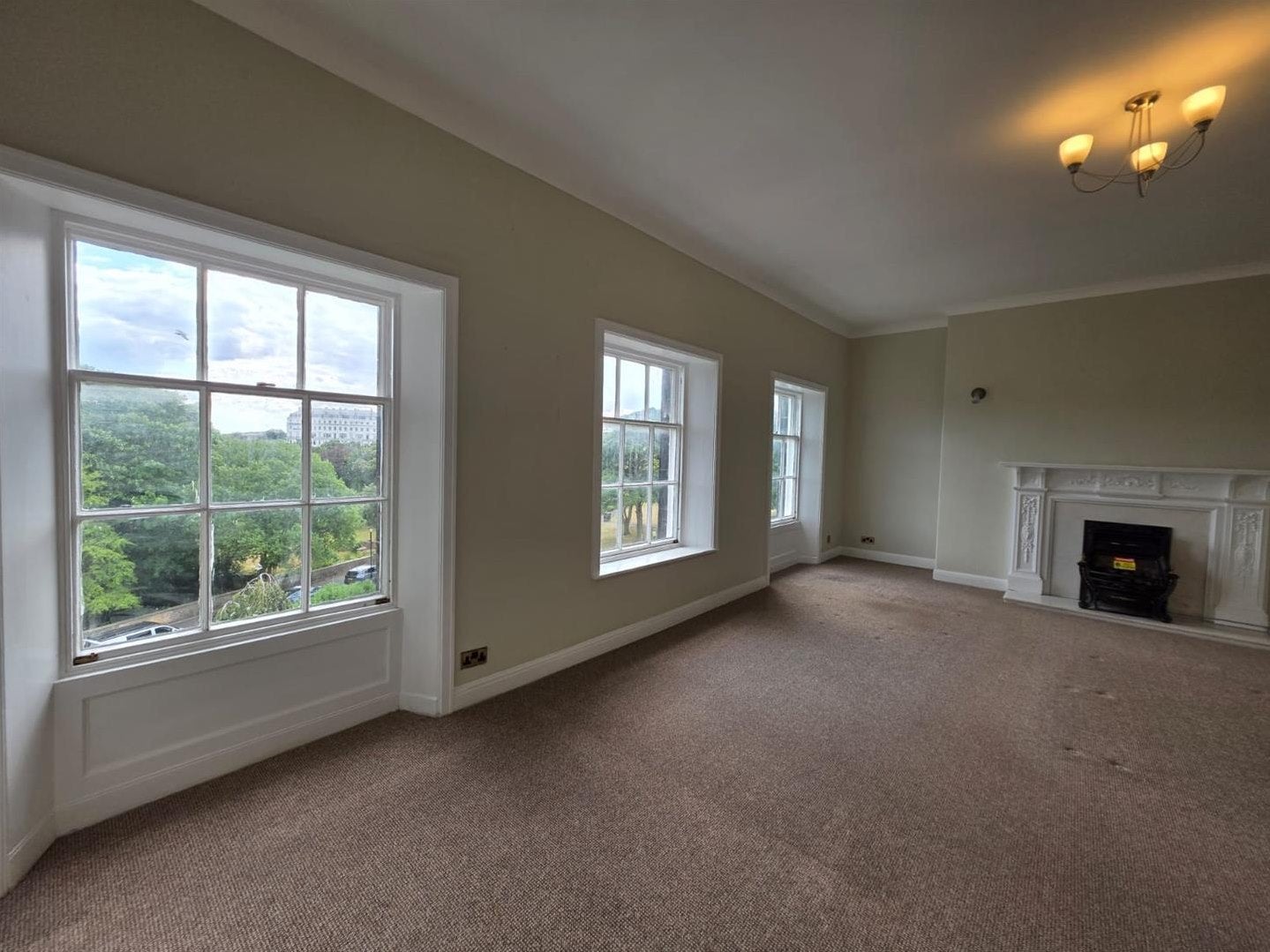 Flat Somerset Terrace in Scarborough