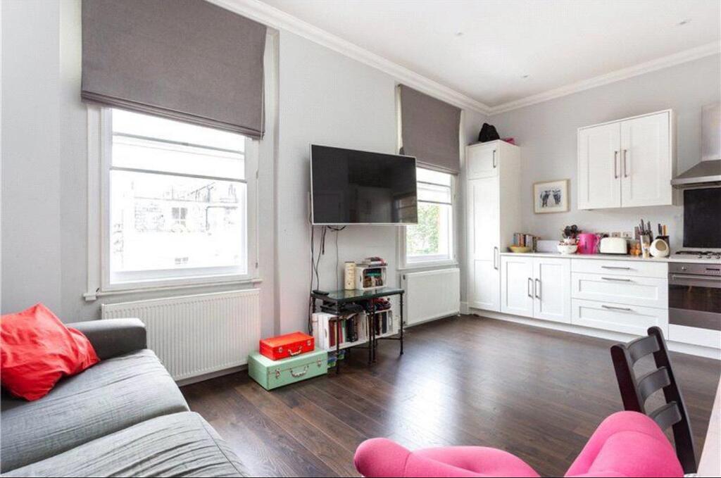 Flat Courtfield Road in Greater London