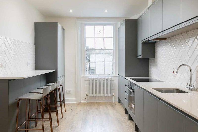 Flat Craven Road in City of Westminster