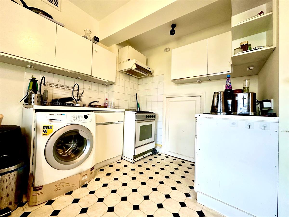 Flat Old Brompton Road in Greater London