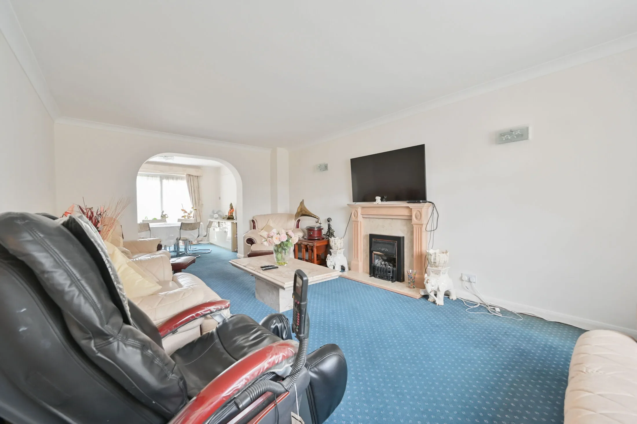 House Woodland Close in Dacorum