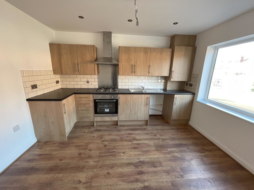 Flat Leicester Road in Trafford