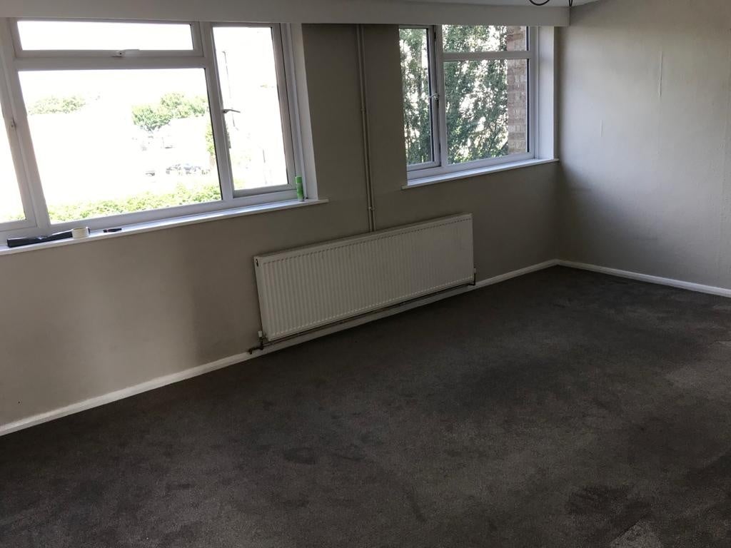 Flat Hertford Road in Greater London