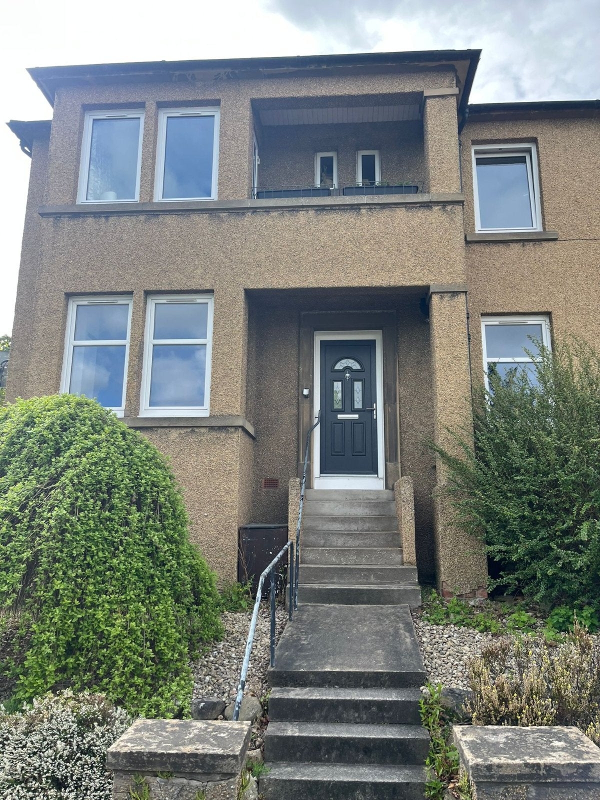 Flat Hailes Terrace in City of Edinburgh