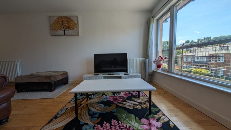 Flat Willowbrae Road in City of Edinburgh