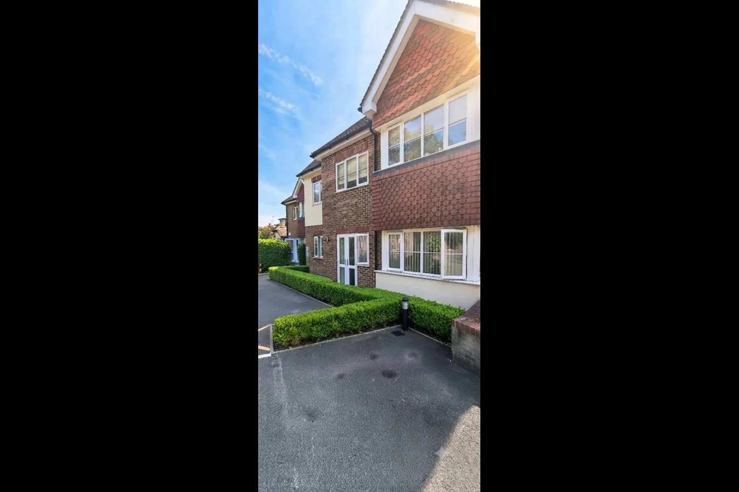 Flat Outwood Lane in Reigate and Banstead