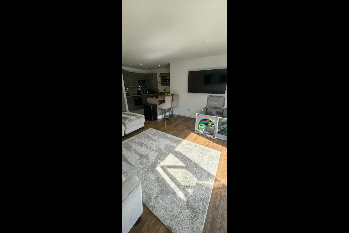 Flat Outwood Lane in Reigate and Banstead