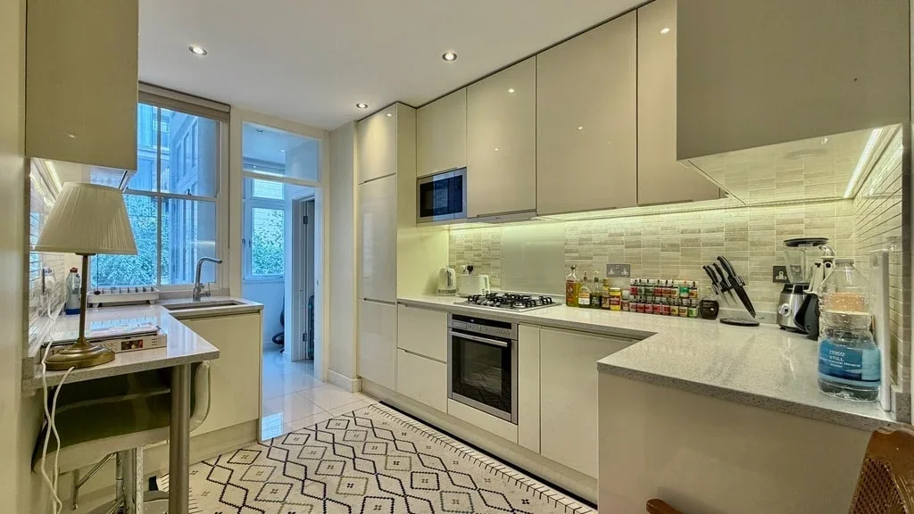 Flat Glentworth Street in City of Westminster