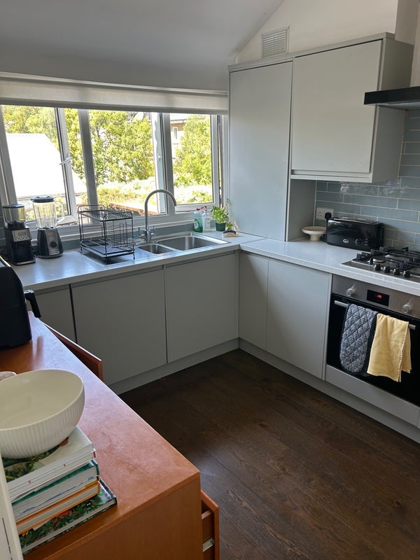 Room Lee High Road in Greater London