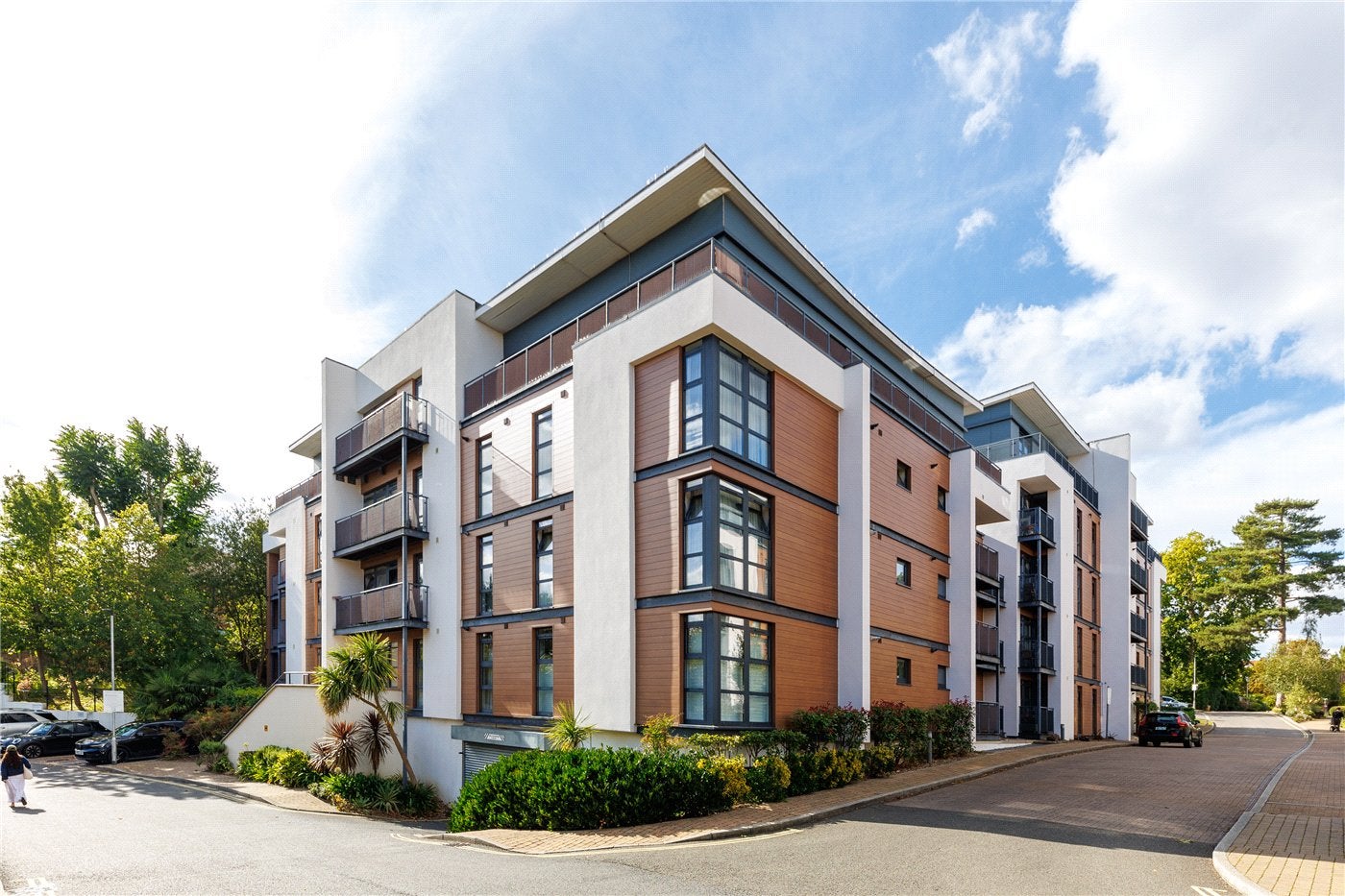 Flat Scott Avenue in Greater London