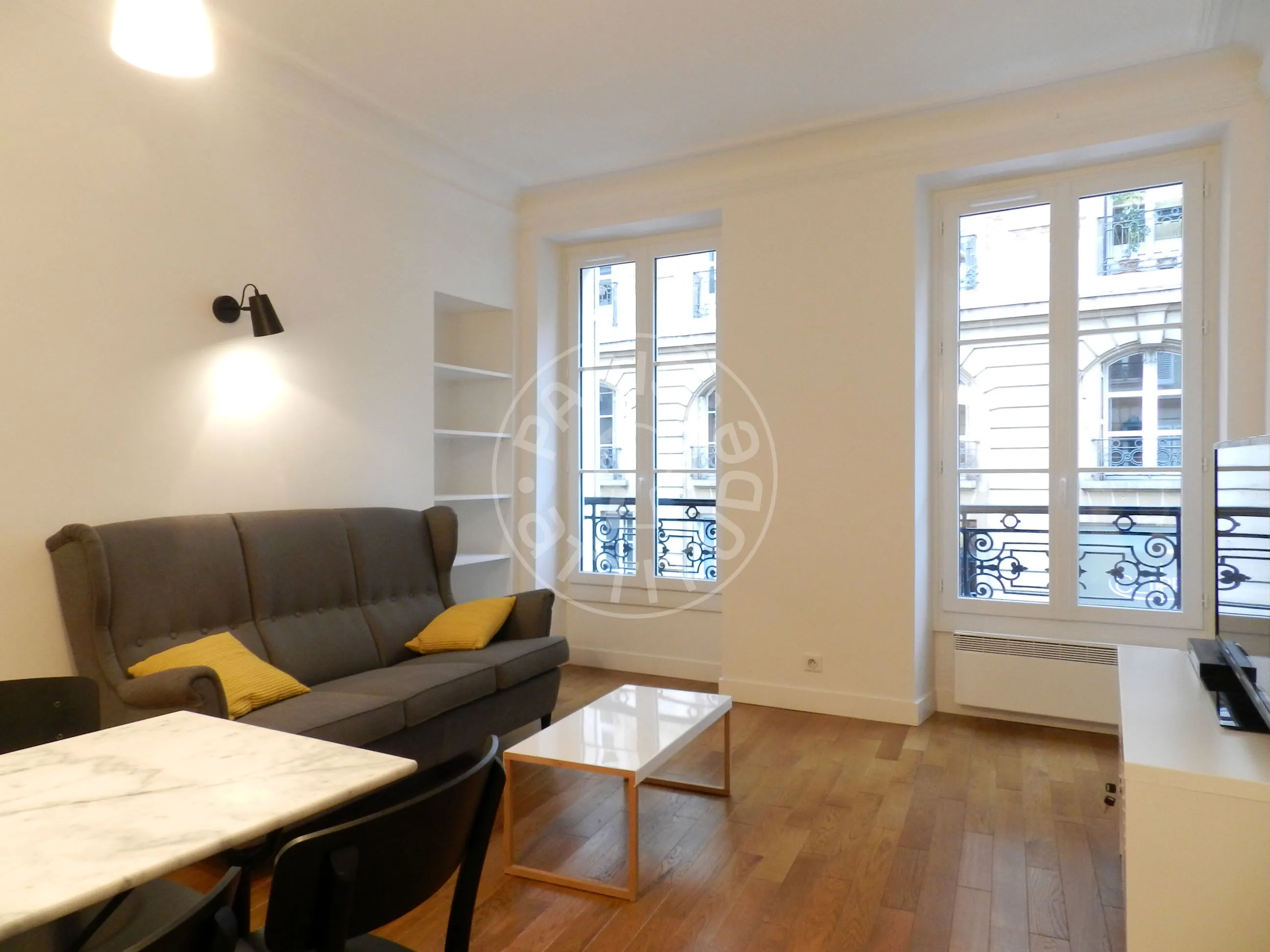 Flat Rue de Grenelle in Paris