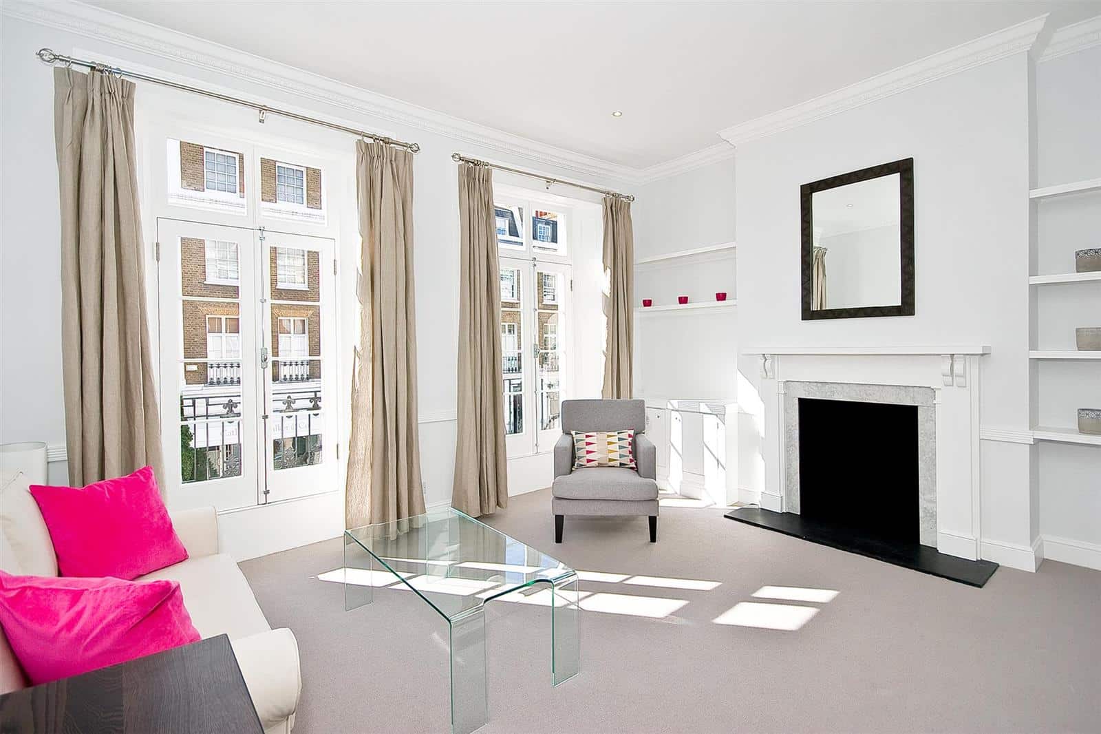 Flat Sydney Street in Greater London