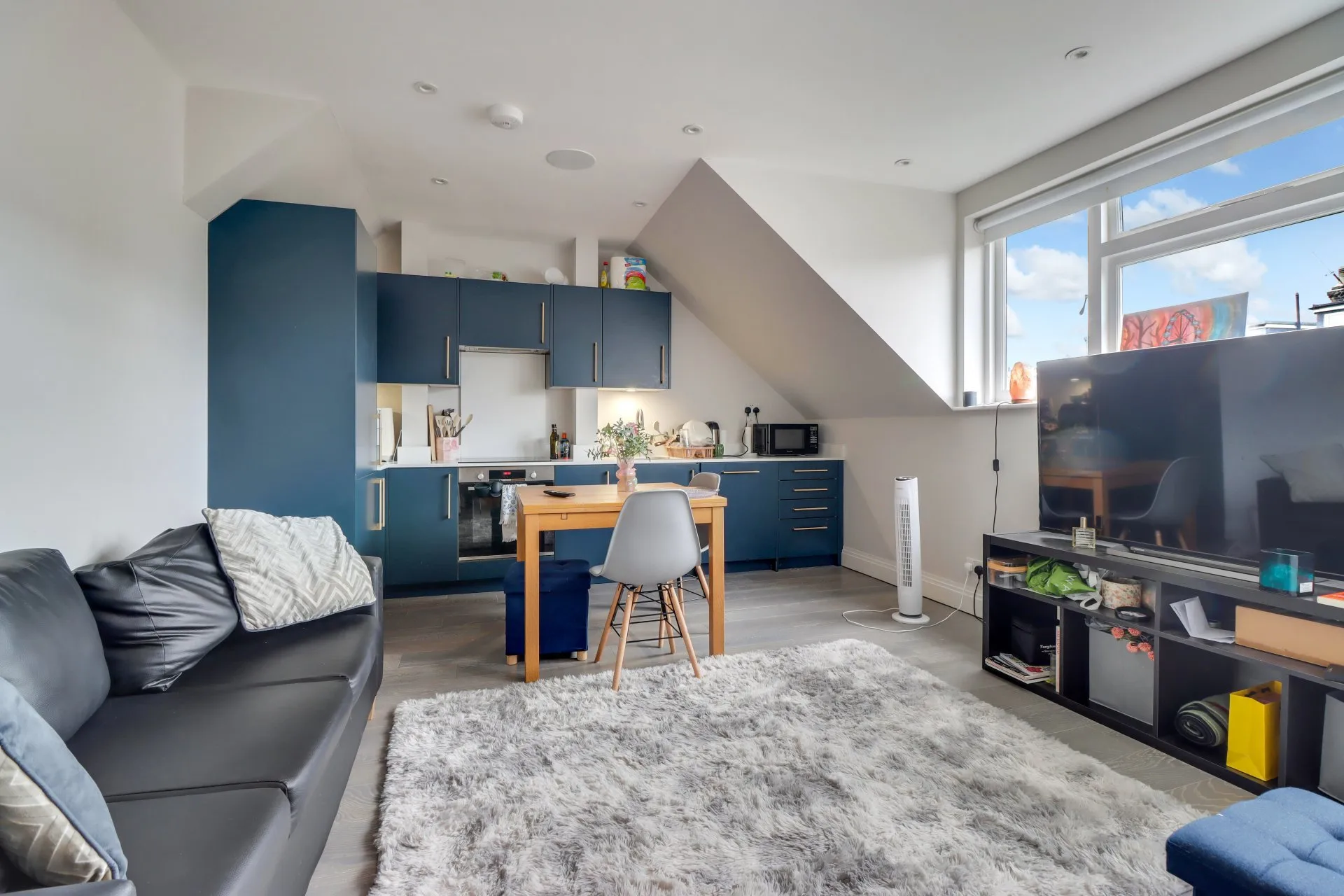 Flat Malvern Road in Greater London