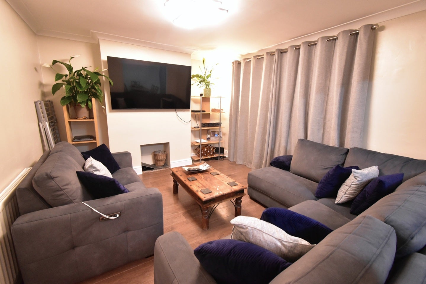 Room Widmore Drive in Dacorum
