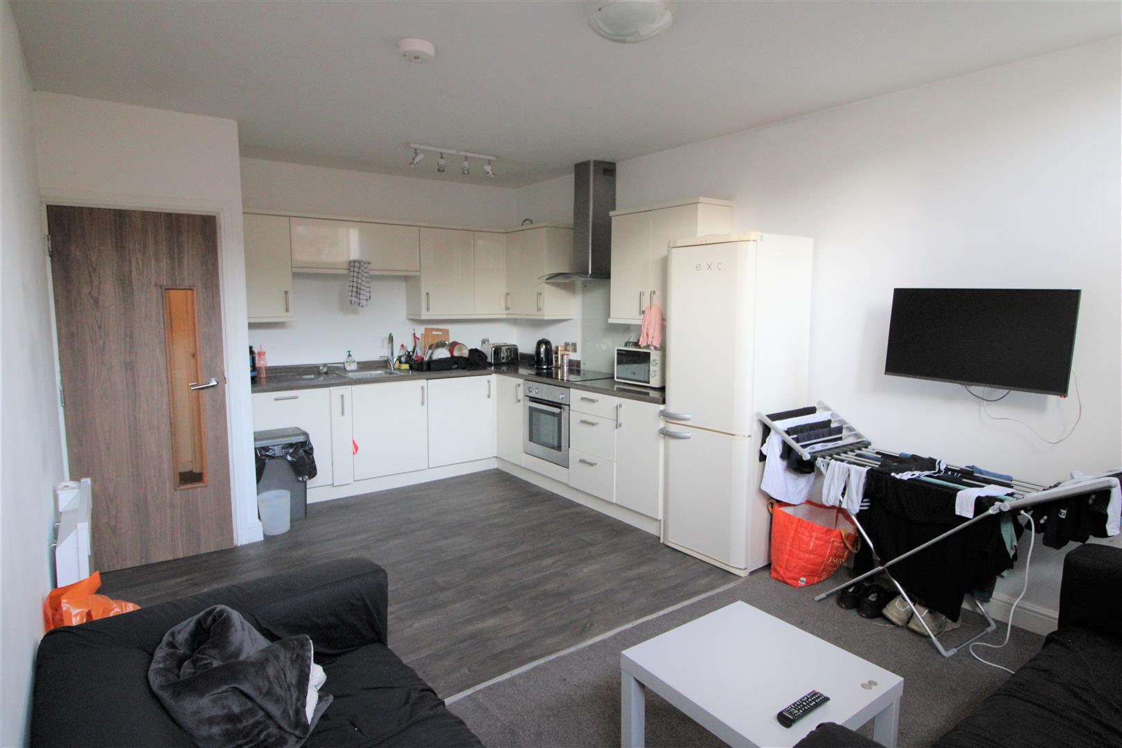 Flat Pitt Street in Lancaster