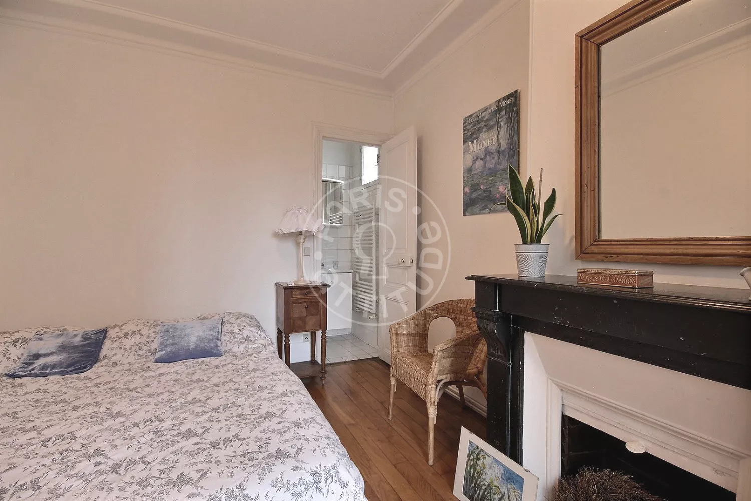 Appartement Rue Lepic à Paris