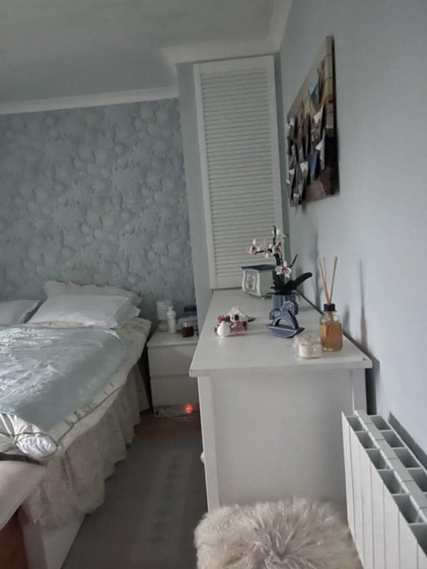 Room Gilmerton Dykes Crescent in City of Edinburgh