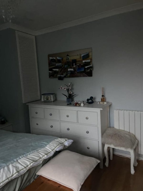Room Gilmerton Dykes Crescent in City of Edinburgh